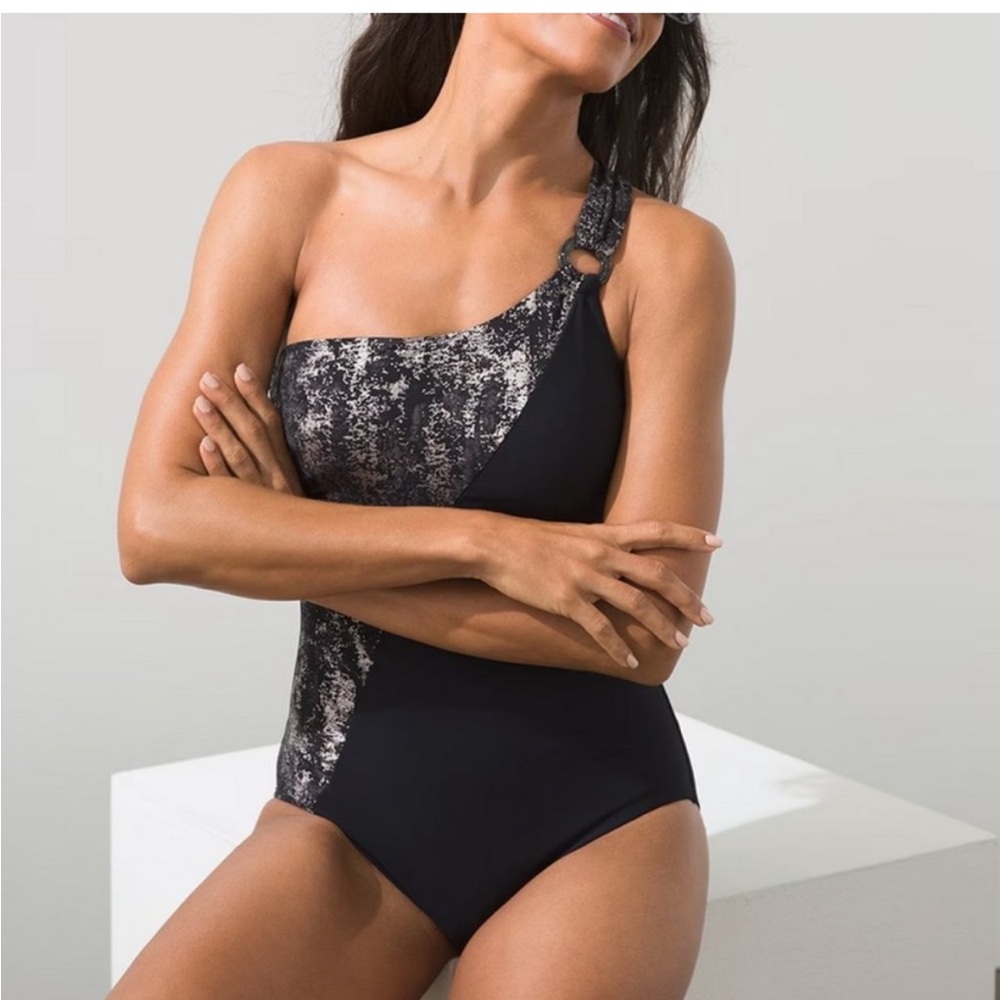 NWT - AMORESSA BY MIRACLESUIT Black One Shoulder One Piece Swimsuit
